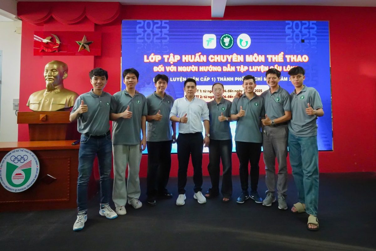 HLV Level 1 học cầu lông quận 12