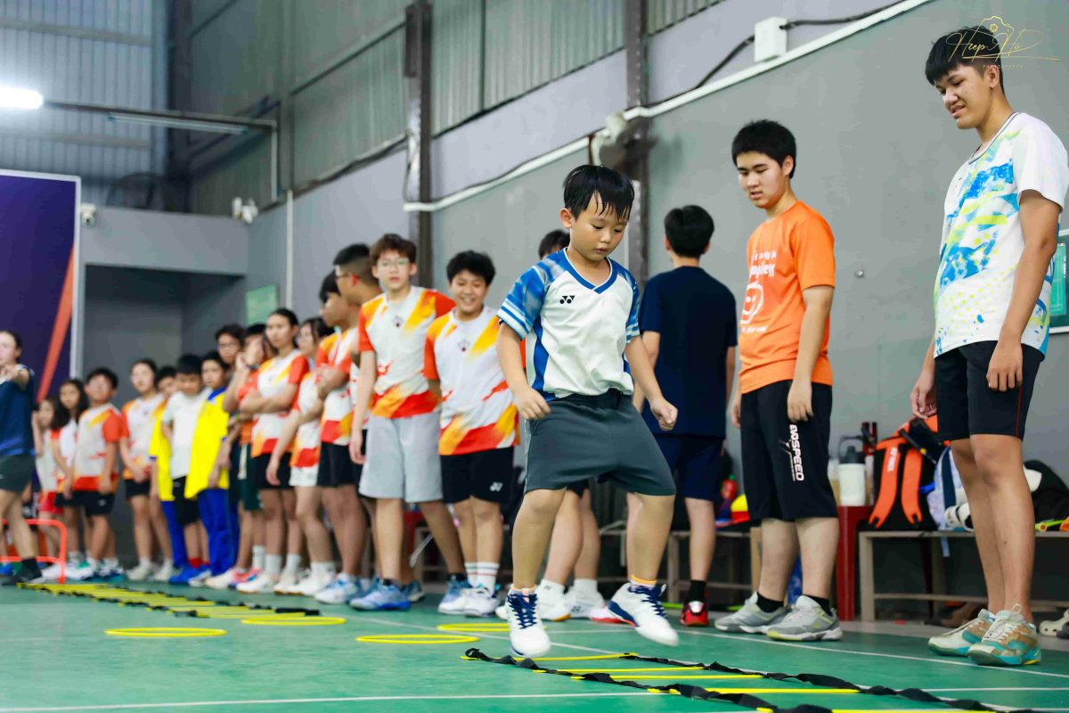Lớp học cầu lông quận 12 David Education
